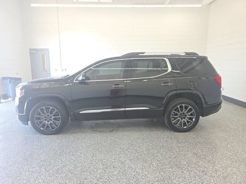 Used 2023 GMC Acadia Denali w/ Black Diamond Edition FWD image 2