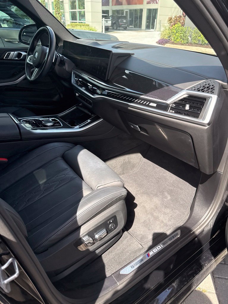 Used 2024 BMW X5 M60i AWD/4WD image 4