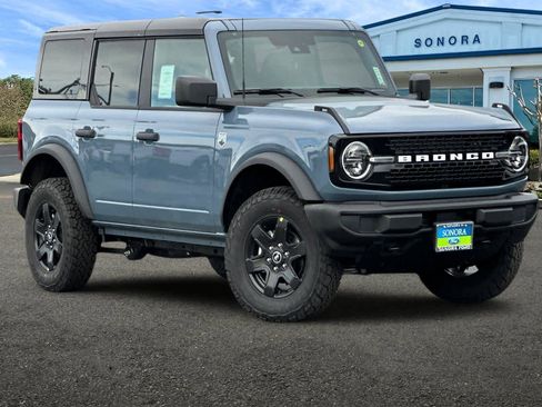 New 2025 Ford Bronco Big Bend image 2