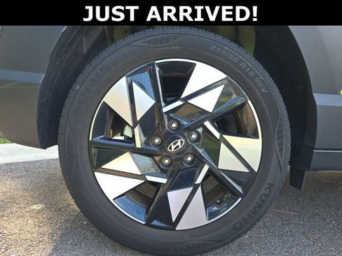 Certified 2024 Hyundai Kona SEL FWD image 5