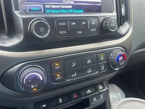 Used 2018 Chevrolet Colorado Z71 w/ Centennial Edition image 37