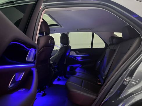 Used 2020 Mercedes-Benz GLE 350 4MATIC w/ Premium Package image 22