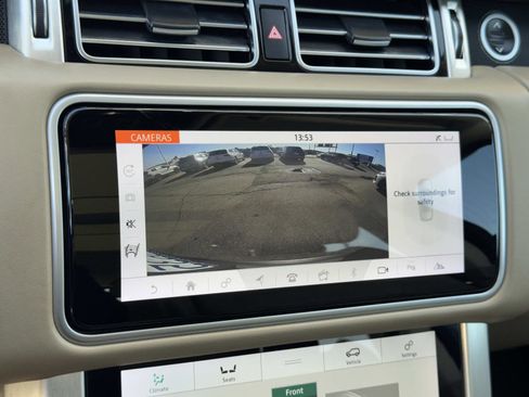 Used 2018 Land Rover Range Rover Supercharged image 17