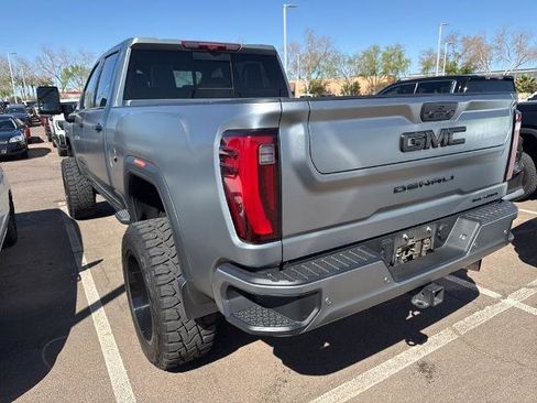 Used 2024 GMC Sierra 2500 Denali Ultimate image 4