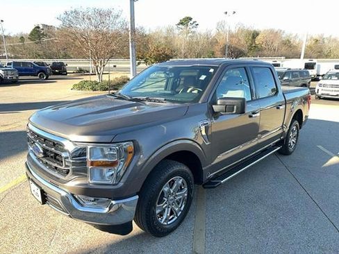 Used 2022 Ford F150 XLT w/ Equipment Group 301A Mid image 2