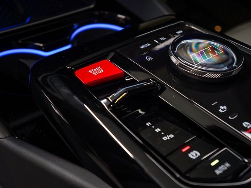 New 2027 BMW M5 Touring AWD/4WD image 22