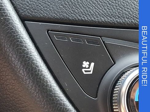Certified 2017 Chevrolet Malibu Premier FWD image 23