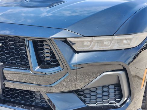 Used 2025 Ford Mustang GT Premium RWD image 8