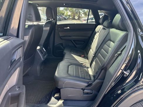 Used 2023 Volkswagen Atlas Cross Sport SEL Premium R-Line image 6