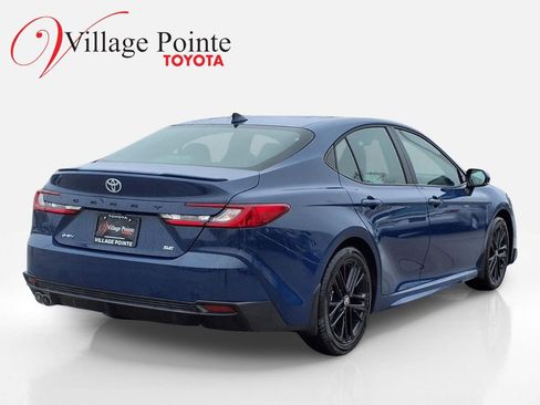 Used 2026 Toyota Camry SE w/ Multimedia Upgrade Package image 6