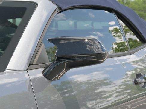 Used 2021 Chevrolet Camaro LT RWD image 32