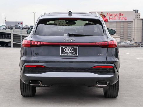 Used 2025 Audi Q5 Premium w/ Premium Plus AWD/4WD image 5