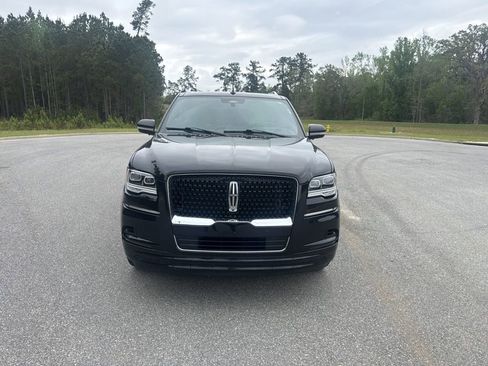 Used 2023 Lincoln Navigator Reserve image 4