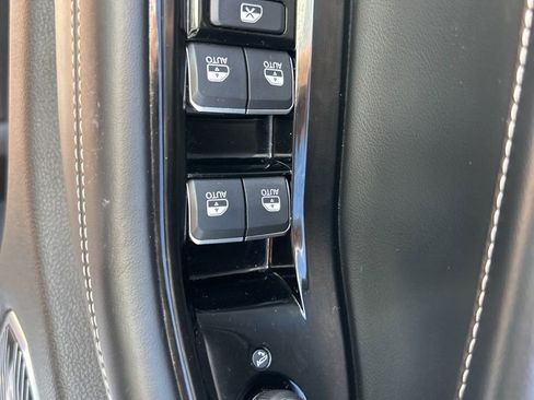 Used 2022 Jeep Grand Cherokee Overland image 22