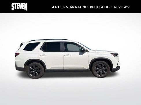 Used 2025 Honda Pilot Sport image 7