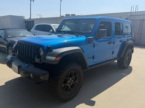 Used 2024 Jeep Wrangler Unlimited image 3