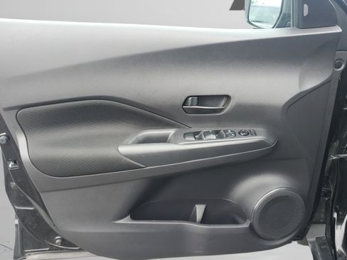 Used 2023 Nissan Kicks S FWD image 17