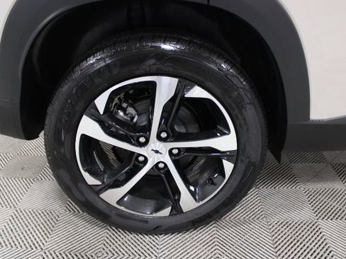 New 2026 Chevrolet Trax RS w/ Sunroof Package image 40