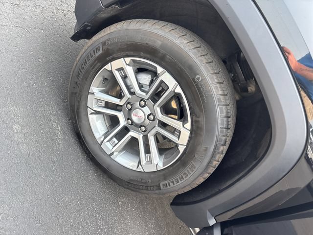 Used 2026 GMC Terrain Elevation w/ LPO, Floor Liner Package AWD/4WD image 31