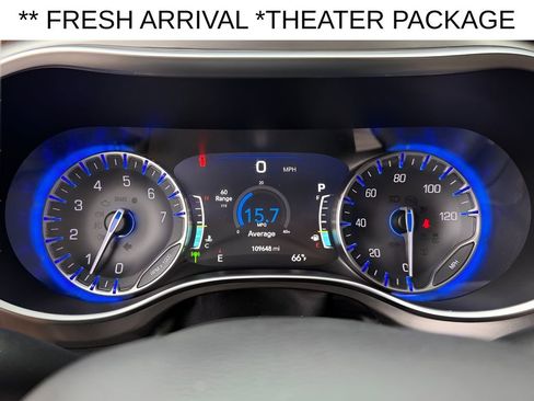 Used 2017 Chrysler Pacifica Limited w/ UConnect Theater Package image 44