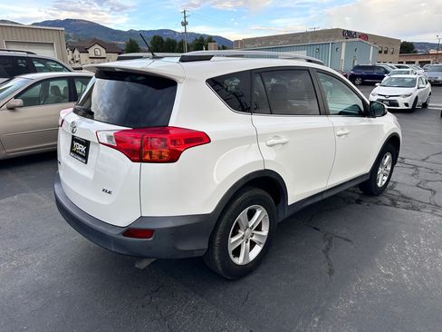 Used 2013 Toyota RAV4 XLE FWD image 3