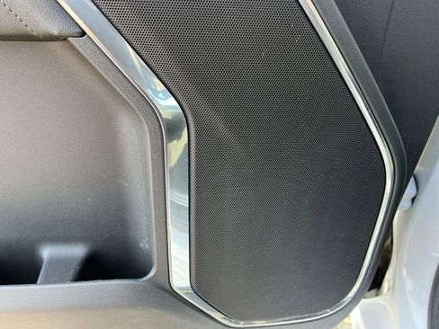 Used 2024 Chevrolet Silverado 3500 LT w/ Convenience Package image 23