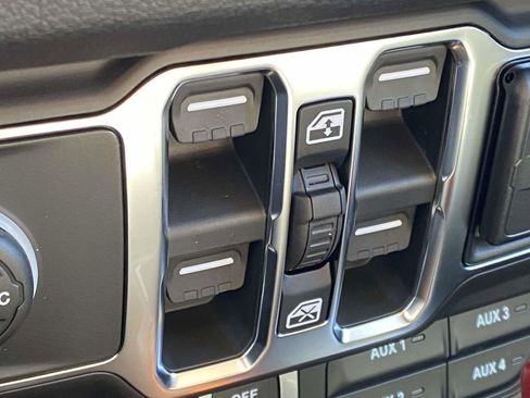 New 2026 Jeep Gladiator Willys image 20