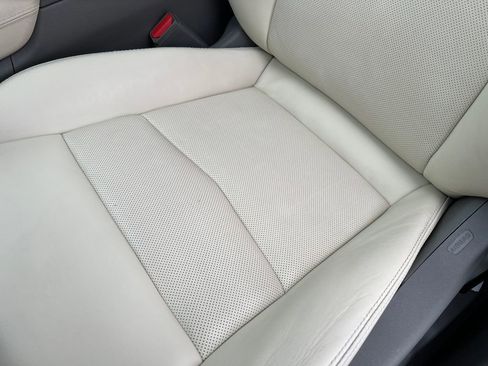 Used 2023 Cadillac XT5 Premium Luxury image 14