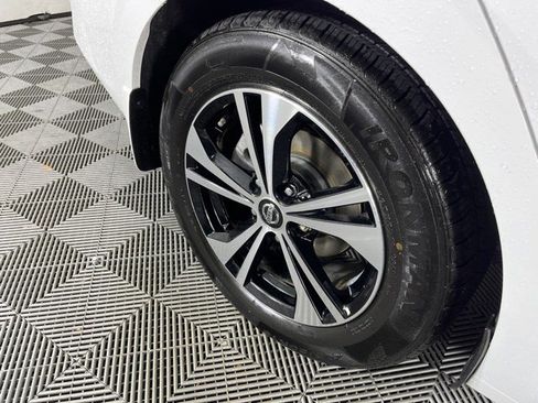 Used 2020 Nissan Sentra SV FWD image 13