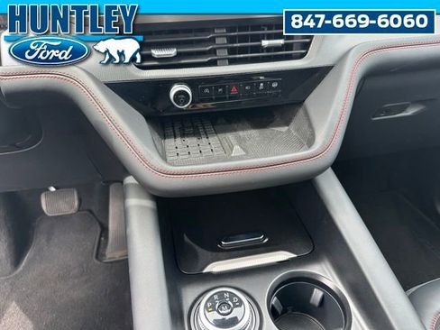 Used 2025 Ford Explorer ST AWD/4WD image 27