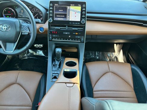 Used 2021 Toyota Avalon XSE image 17
