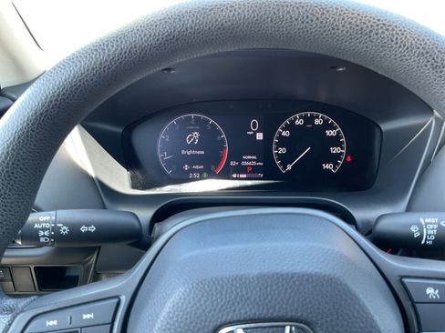 Used 2023 Honda HR-V LX image 12