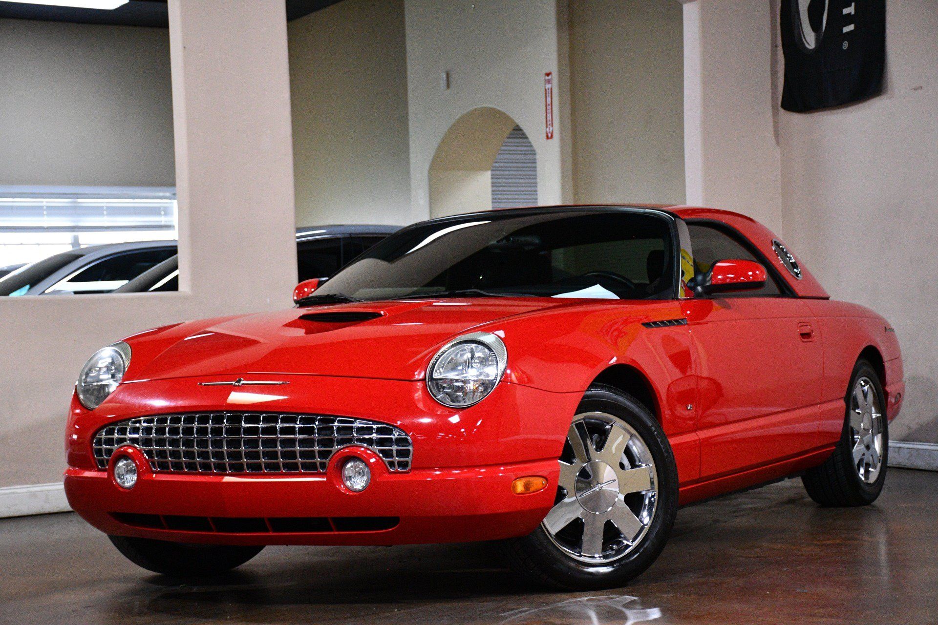Used 2003 Ford Thunderbird RWD image 4