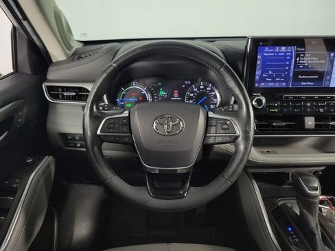 Used 2020 Toyota Highlander Platinum AWD/4WD image 22