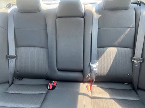 Used 2025 Nissan Altima 2.5 SV FWD image 14