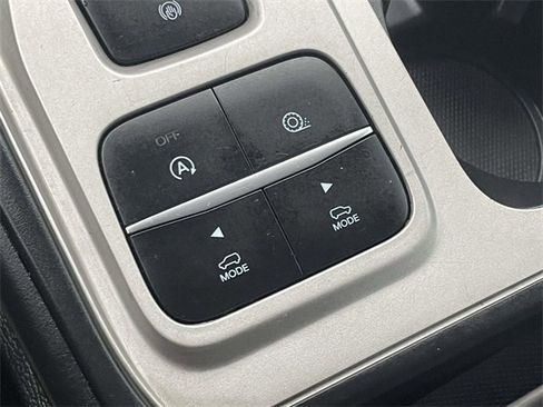 Used 2021 Ford Explorer 2WD image 30