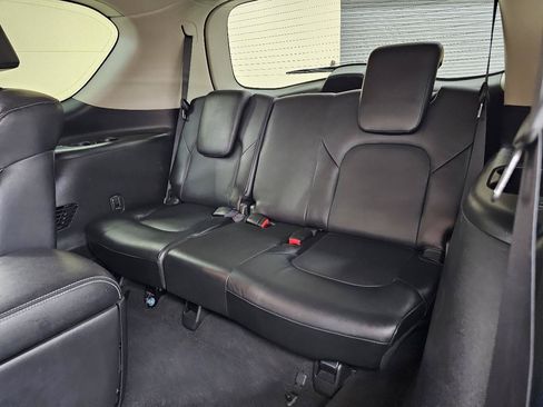 Used 2015 INFINITI QX80 4WD w/ Deluxe Technology Package image 29