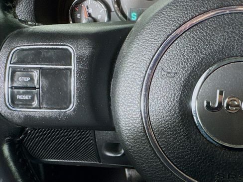 Used 2018 Jeep Wrangler Sport w/ Quick Order Package 24S image 13