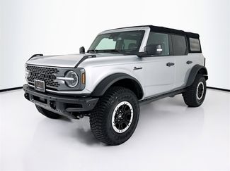 Used 2022 Ford Bronco Badlands video 1