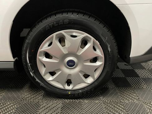 Used 2016 Ford Transit Connect XLT image 12