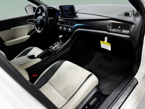 Certified 2025 Acura Integra A-Spec image 10