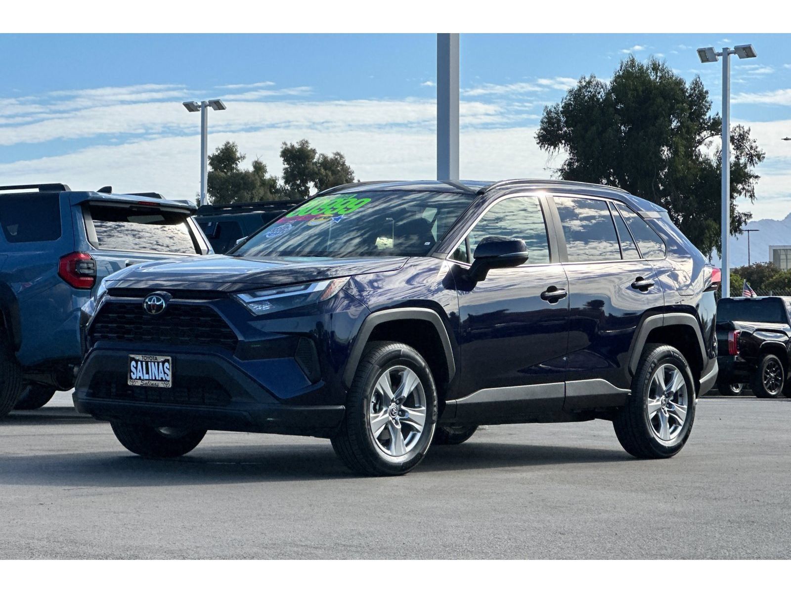 Used 2024 Toyota RAV4 XLE FWD image 8