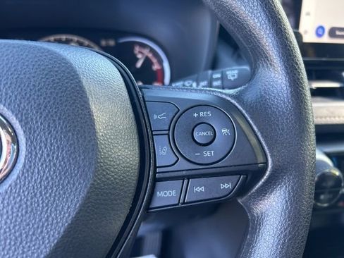 Certified 2025 Toyota RAV4 XLE AWD/4WD image 34