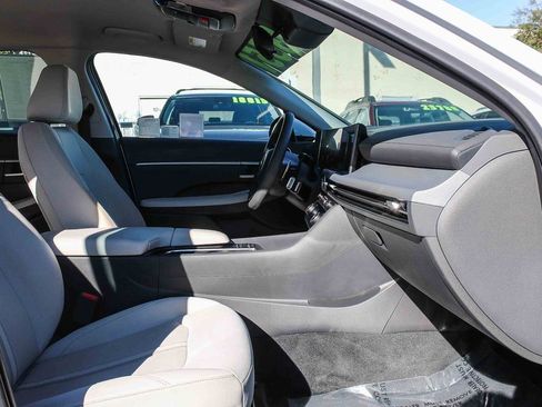 Certified 2024 Hyundai Sonata SEL image 17