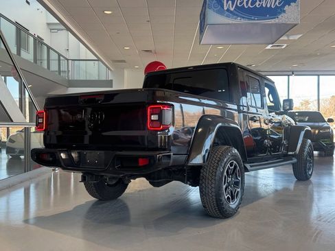 Used 2023 Jeep Gladiator Overland image 6