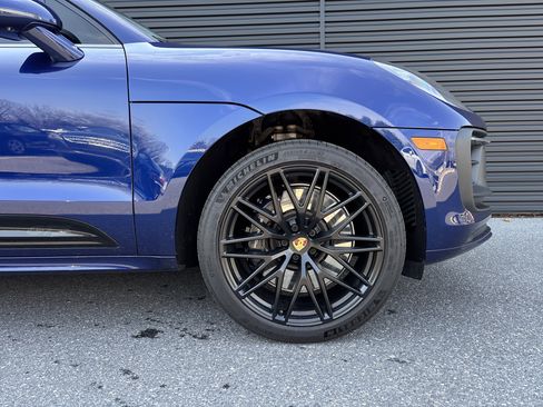 Certified 2023 Porsche Macan GTS AWD/4WD image 9