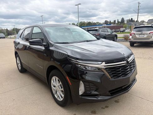 Used 2024 Chevrolet Equinox LT w/ LPO, Floor Liner Package AWD/4WD image 7