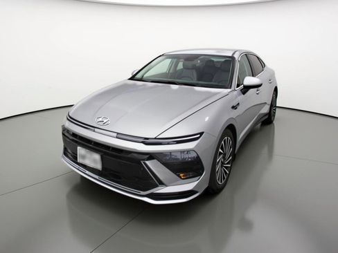 Used 2025 Hyundai Sonata SEL image 3
