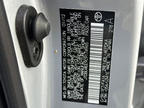 Used 2012 Toyota Corolla image 33