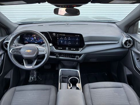 Used 2025 Chevrolet Equinox LT FWD image 33